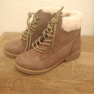 Girls boots size 2.